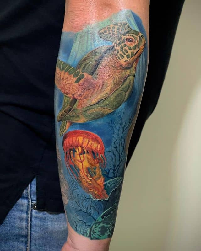 большая тату на морскую и океаническую тематику
