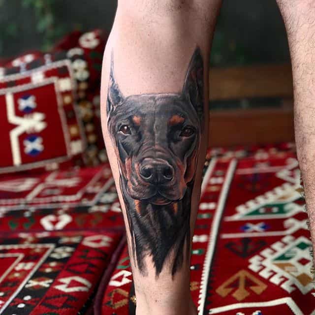 тату доберман реализм