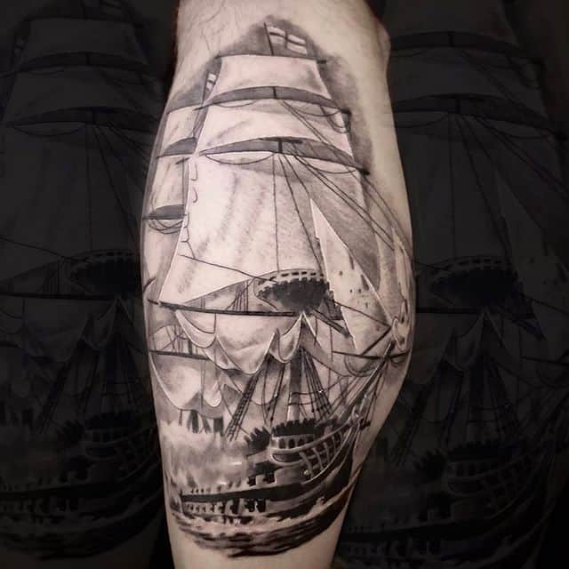 тату корабль с парусами