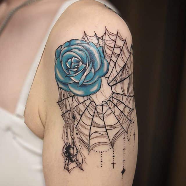 паутина и роза тату