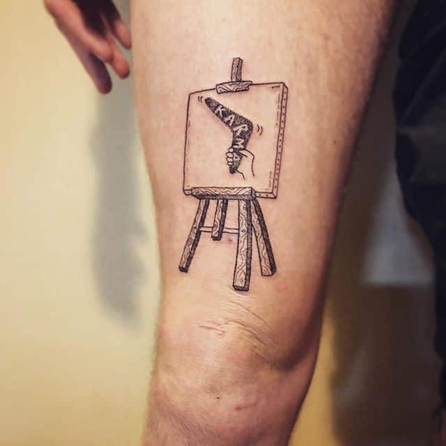 тату бумеранг мольберт