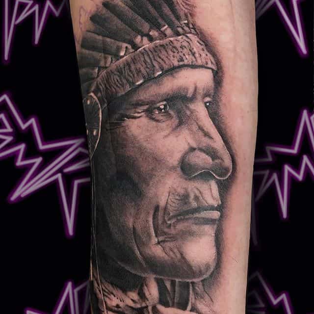 вождь индейцев тату реал