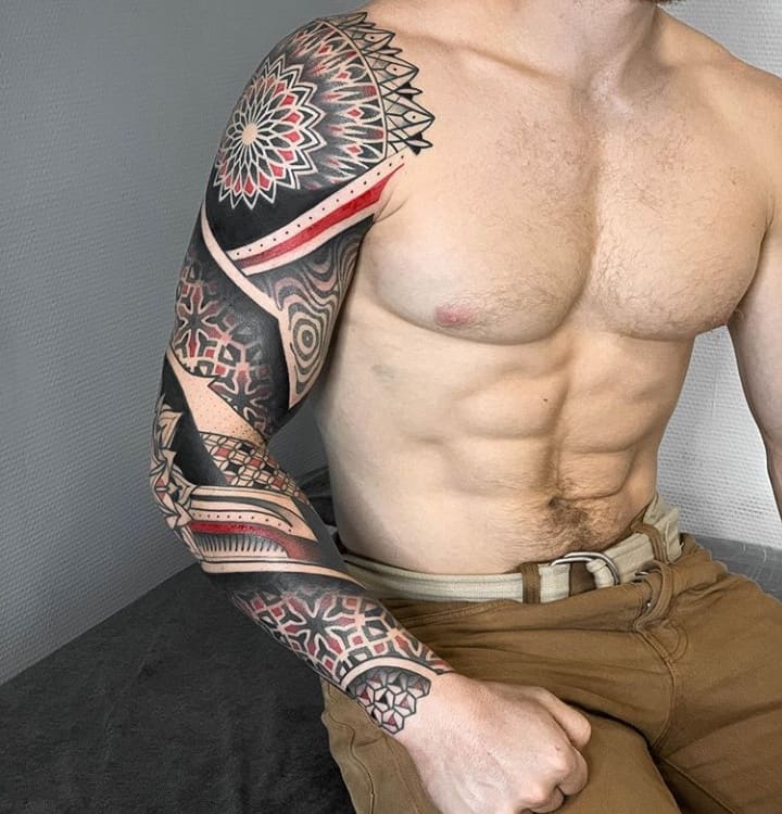 орнамент рукав тату