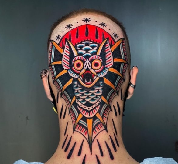 тату на голове летучая мышь