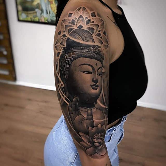 будда тату на плече