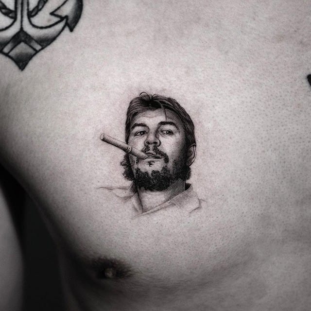 тату че гевара на груди