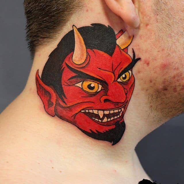 тату демон на шее