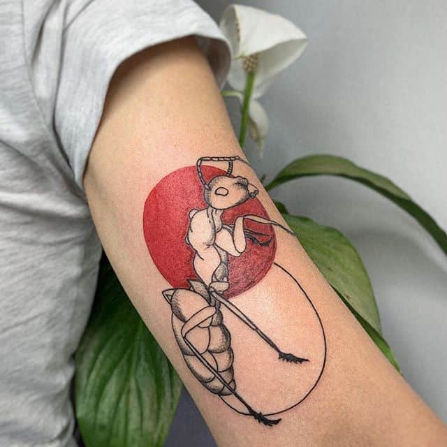 тату муравей восток