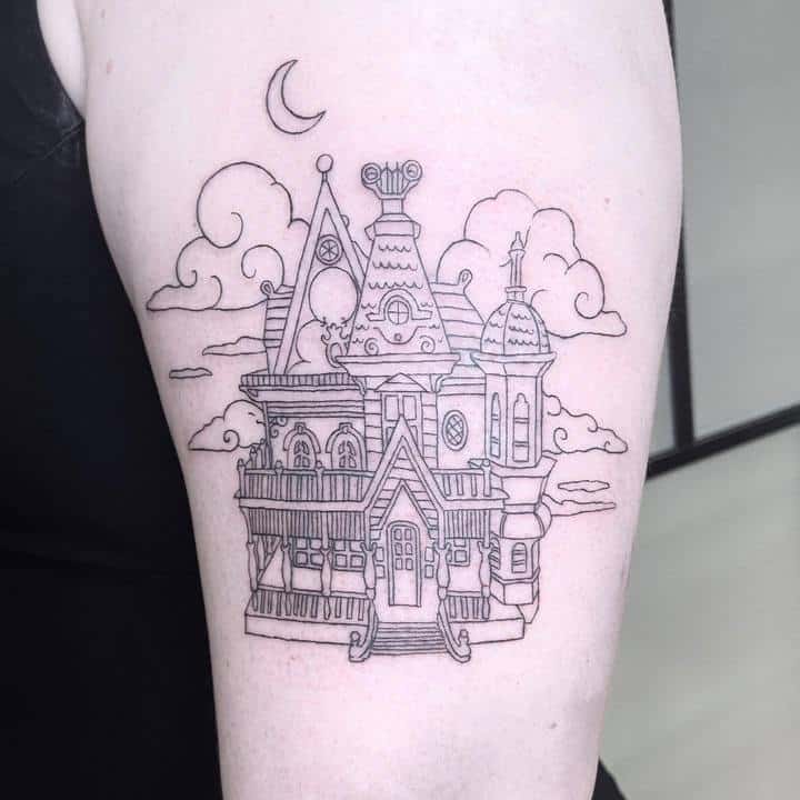 тату контур дома на руке