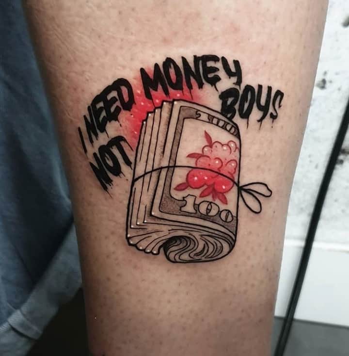 деньги тату женское