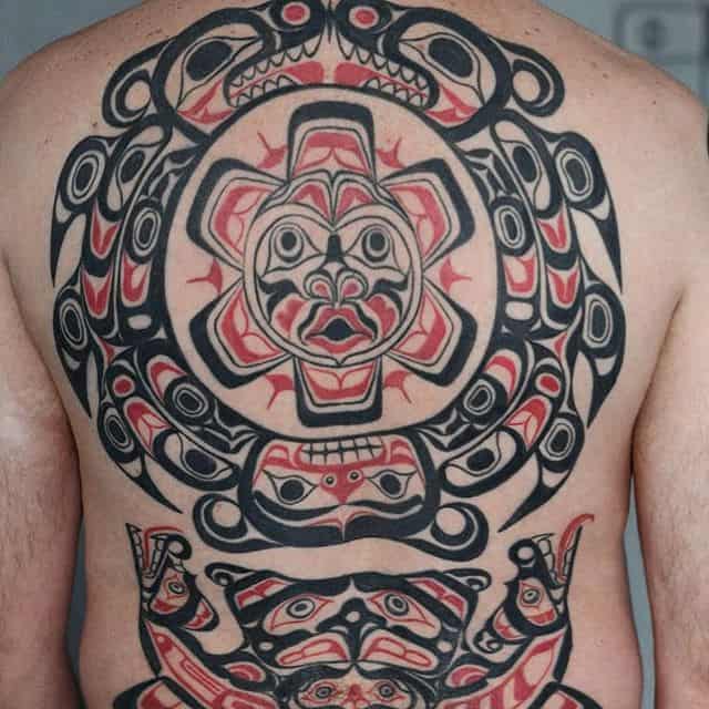 тату хайда на спине