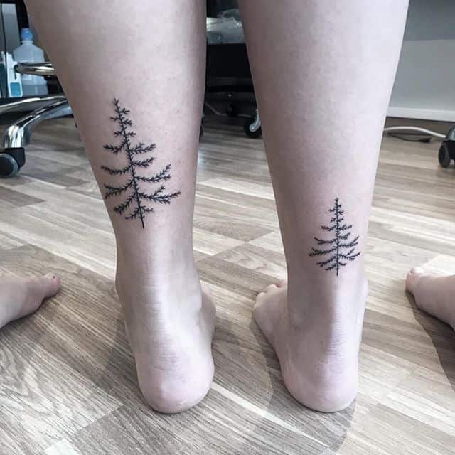 тату ель на ноге