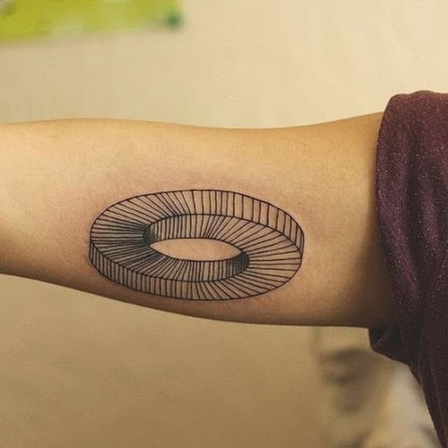 тату символ жизни лента