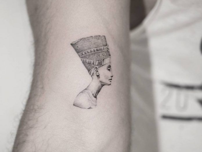 нефертити мини тату