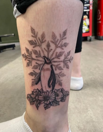 снежинка и пингвин тату