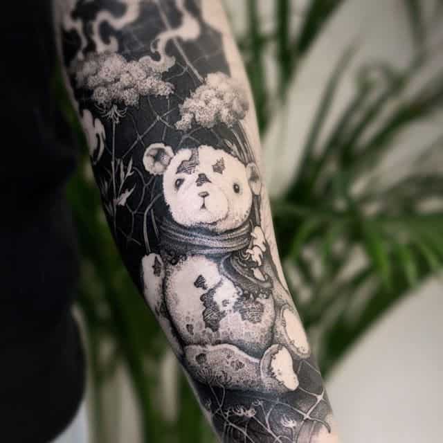 мишка тату чб