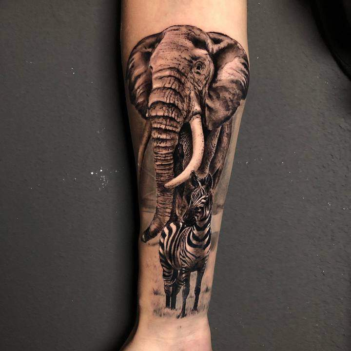тату слон