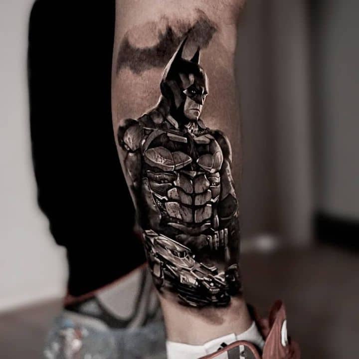 бетмен тату реал