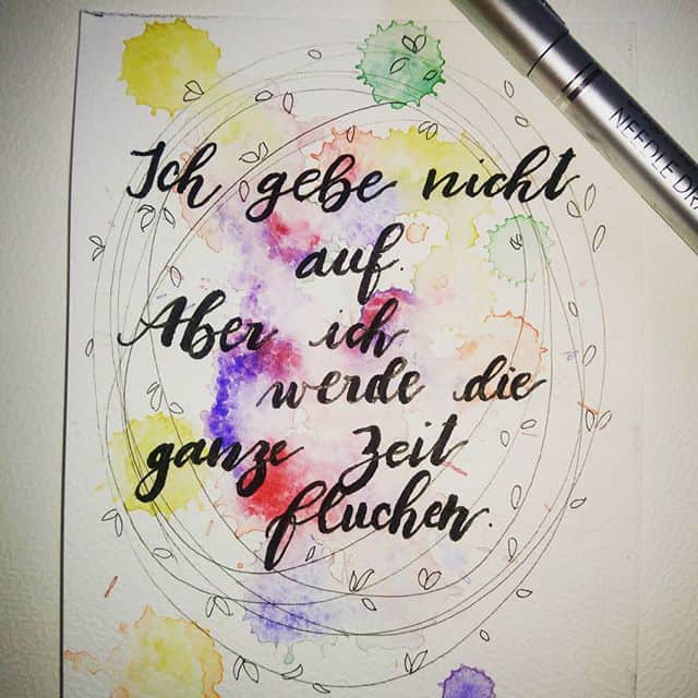 эскиз тату надпись с цветом