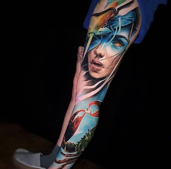 качественное тату на ноге