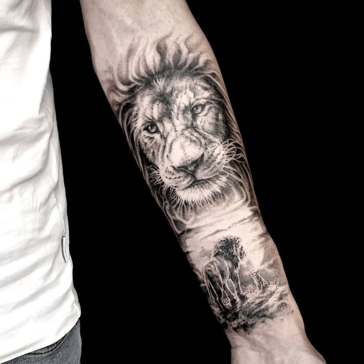 Король Лев тату чб