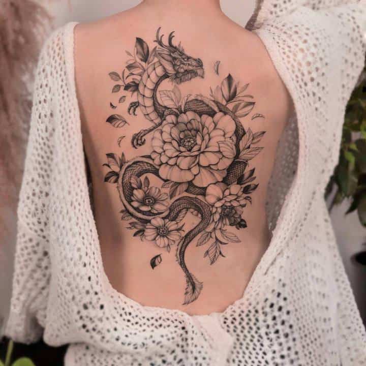 китайский дракон тату с цветами