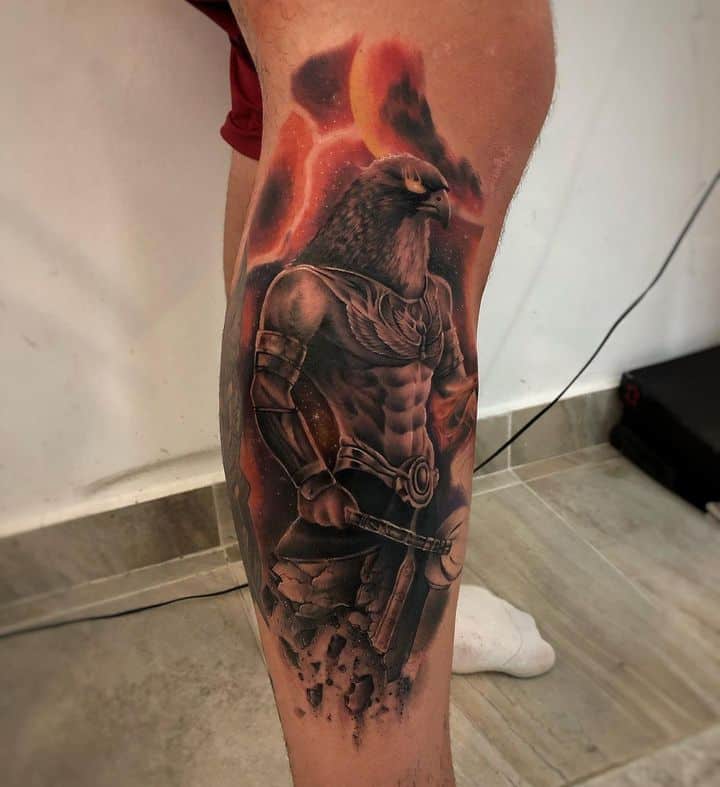 бог Ра тату на ноге