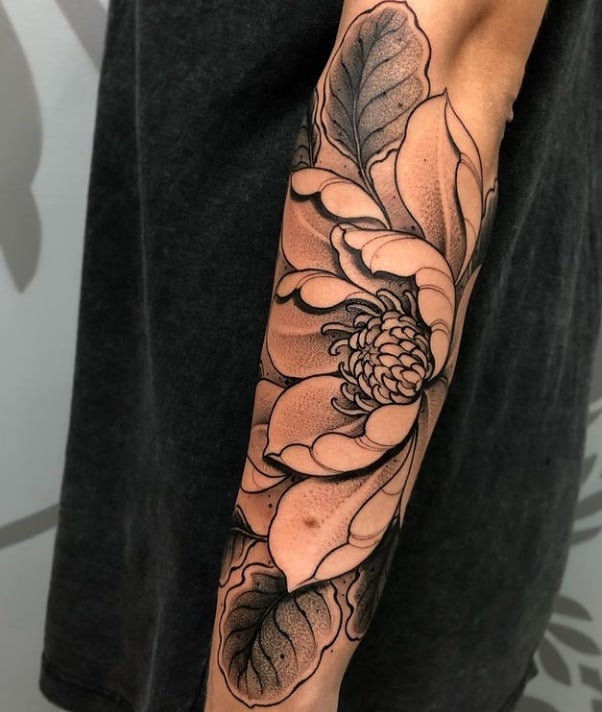 магнолия тату чб