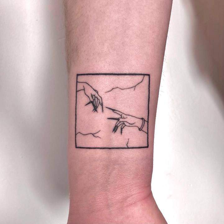 тату квадрат руки