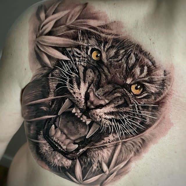 тату на груди мужское тигр