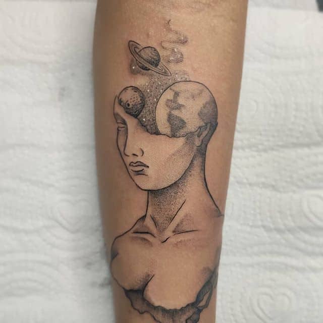 Вселенная и человек тату