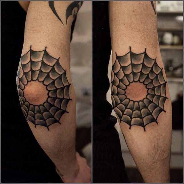 значення тату павутина на лікті