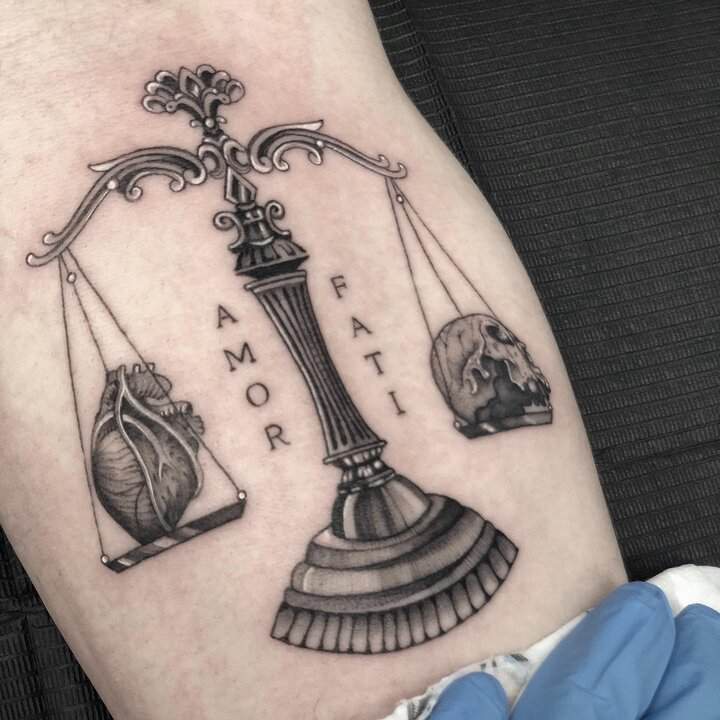 амор фаті татуювання