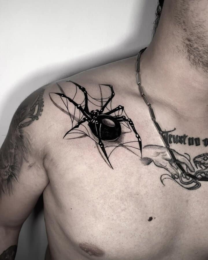 чоловіче тату на ключиці