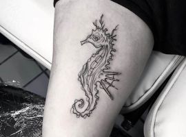 Тату морской конек