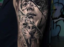 мужская тату на плече реализм