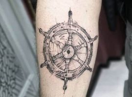 татуювання штурвал