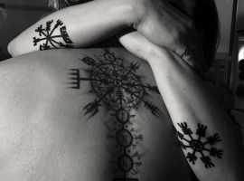 руны компас