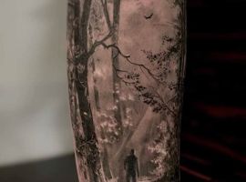 тату человек в лесу