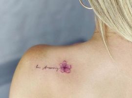 сакура тату надпись