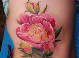 тату цветок реализм