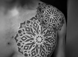 тату плечо мужское