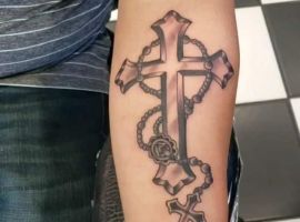 крест на руке