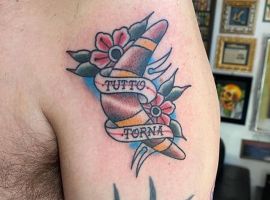 тату бумеранг