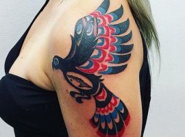 тату хайда на плече