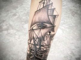 парусник тату чб