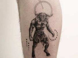 Минотавр тату на ноге