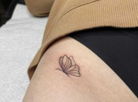 тату міні метелик