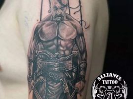 козак тату на плече