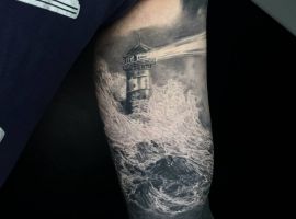 тату маяк реалізм